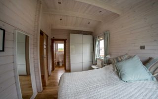 Loghouse.ie log cabin. Top quality log house products.