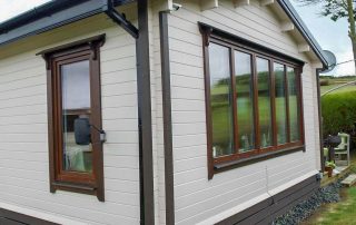 Loghouse.ie log cabin. Top quality log house products.