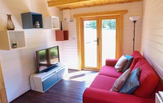 Loghouse.ie log cabin. Top quality log house products.