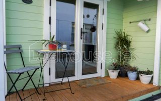 Log Cabin One Bed Type C Veranda