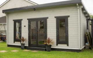 Loghouse-Wicklow-Cabin-Outside-Frnt